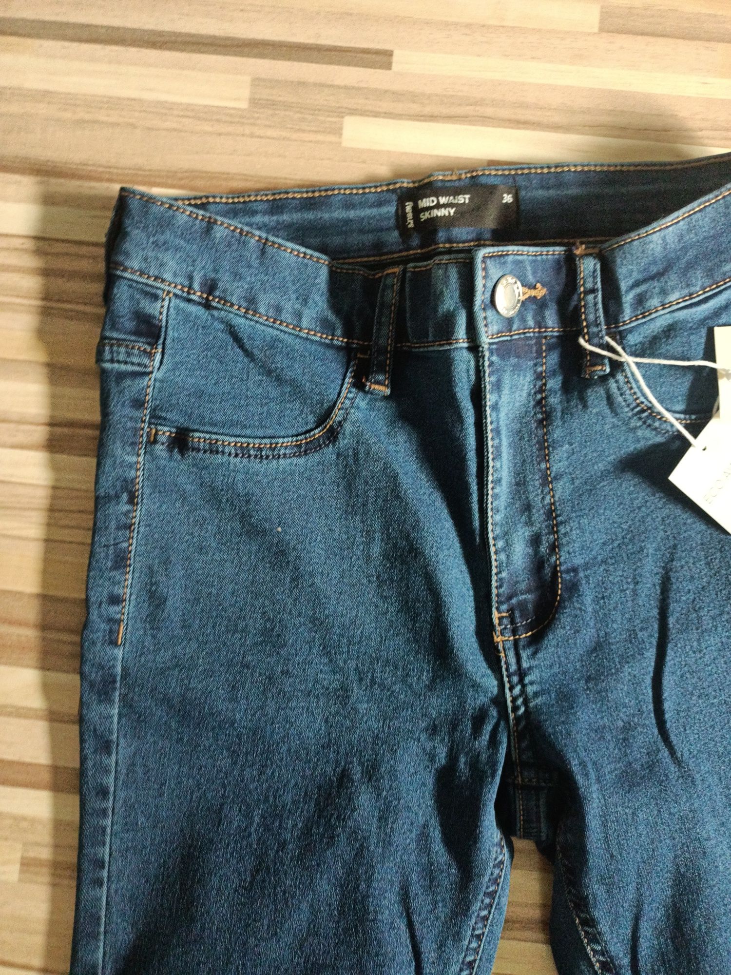 Nowe spodnie jeansowe rurki Sinsay rozmiar S