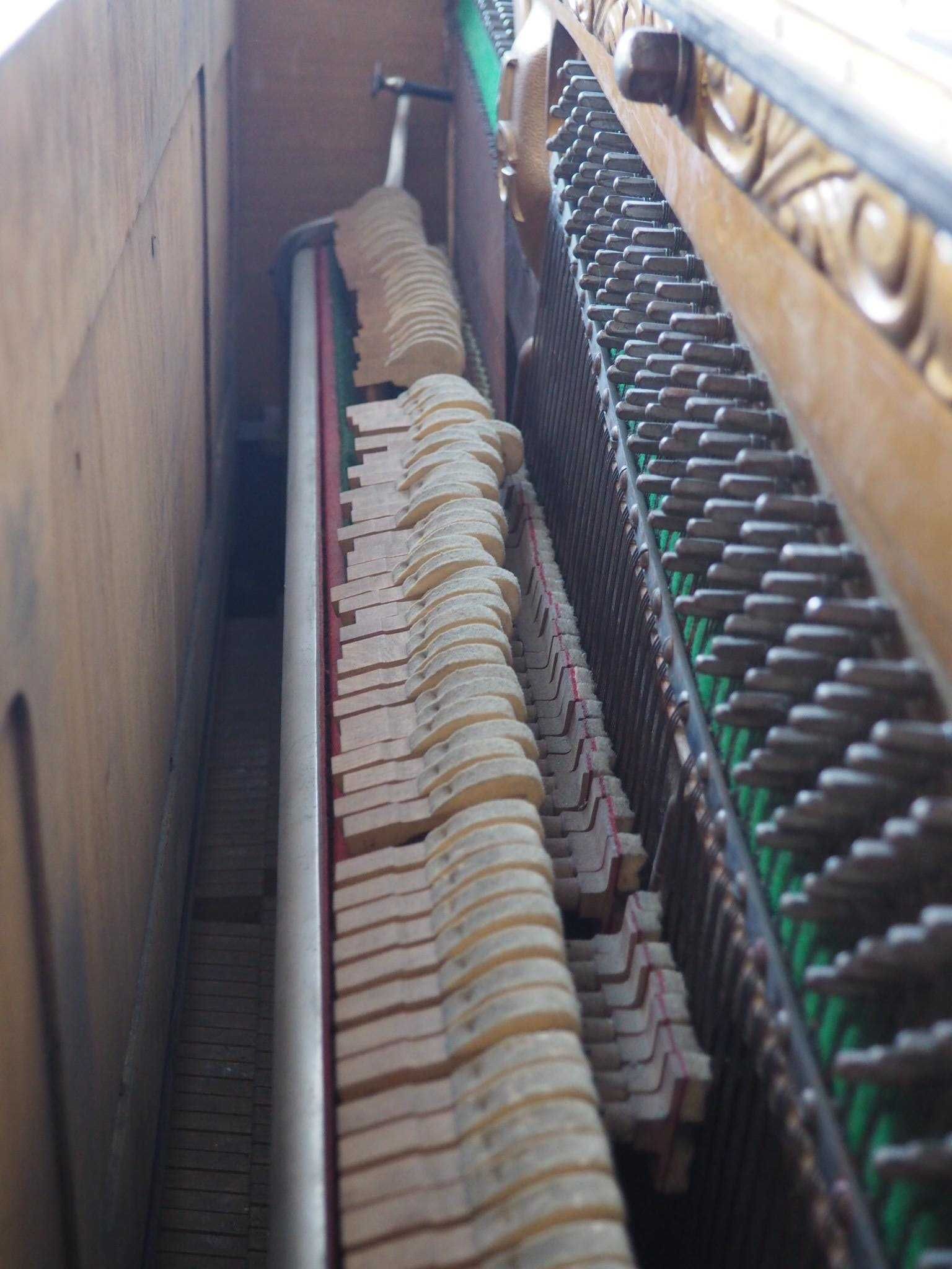 Sprzedam piękne pianino Grand Stasi Las