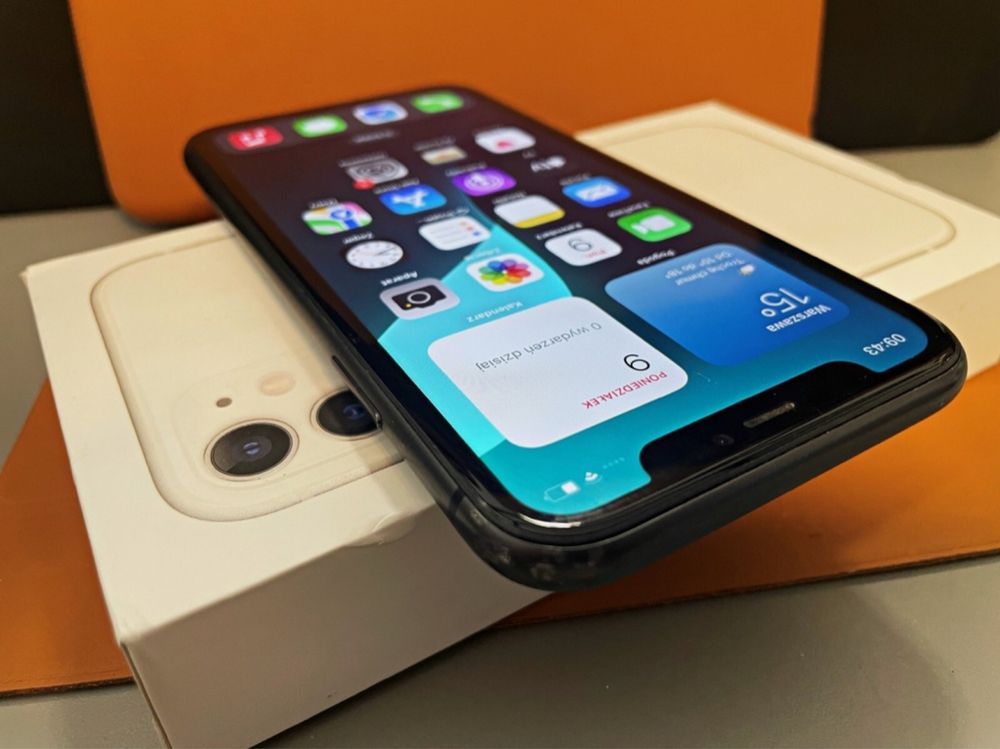 Iphone 11 64 gb.