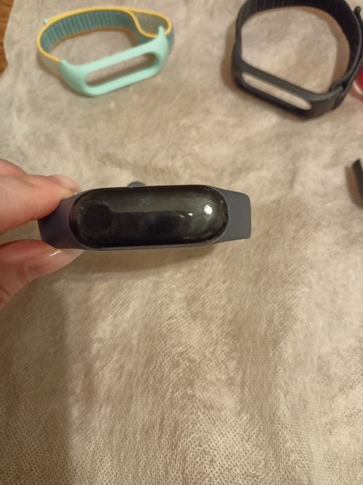 Xiaomi mi band  з додатковими ремінцями (5 шт)