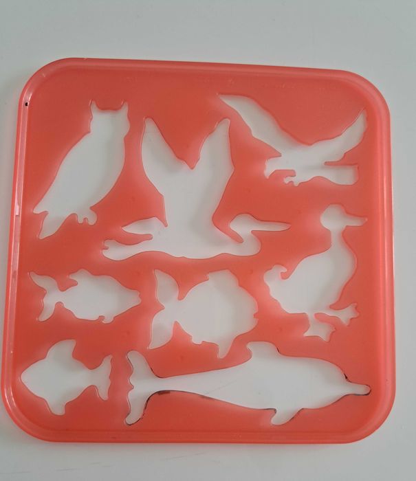 Réguas para as crianças aprenderem a escrever e desenhar