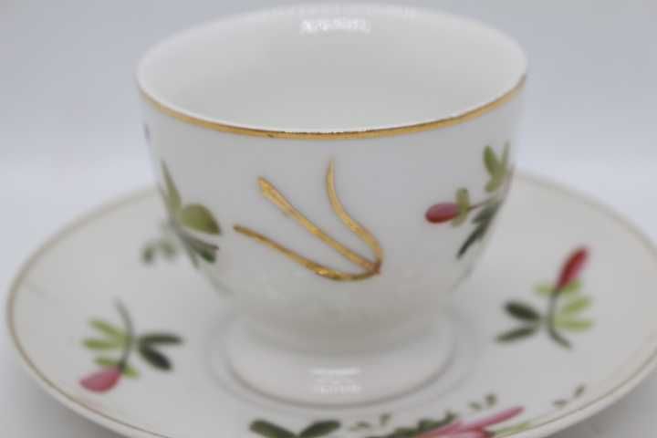 Chávena de Café Vista Alegre 1881 RARA Floral Rosa Pintura Manual