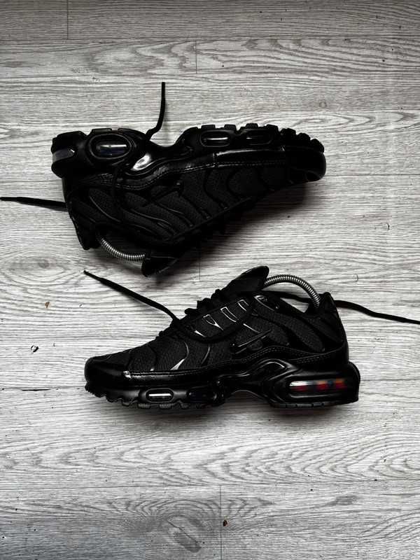 ButyDamskieNikeAirMaxTNPlusBlack nowy rozmiar.40