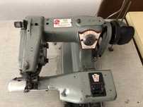 Máquina de fazer bainhas invisíveis  modelo US - 1118.C