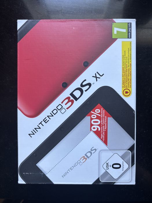 Nintendo 3DS XL em caixa