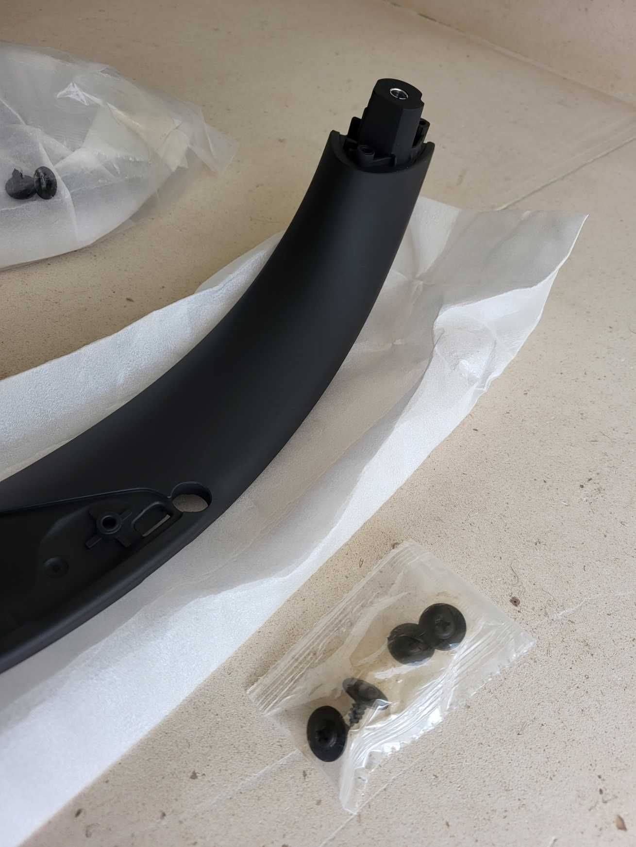 Pegas portas dianteiras para BMW F30