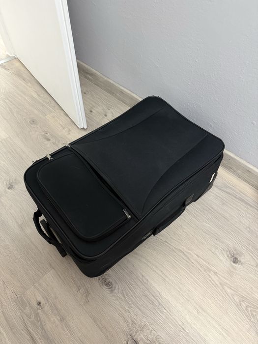 Walizka Puccini uzywana czarna na kółkach