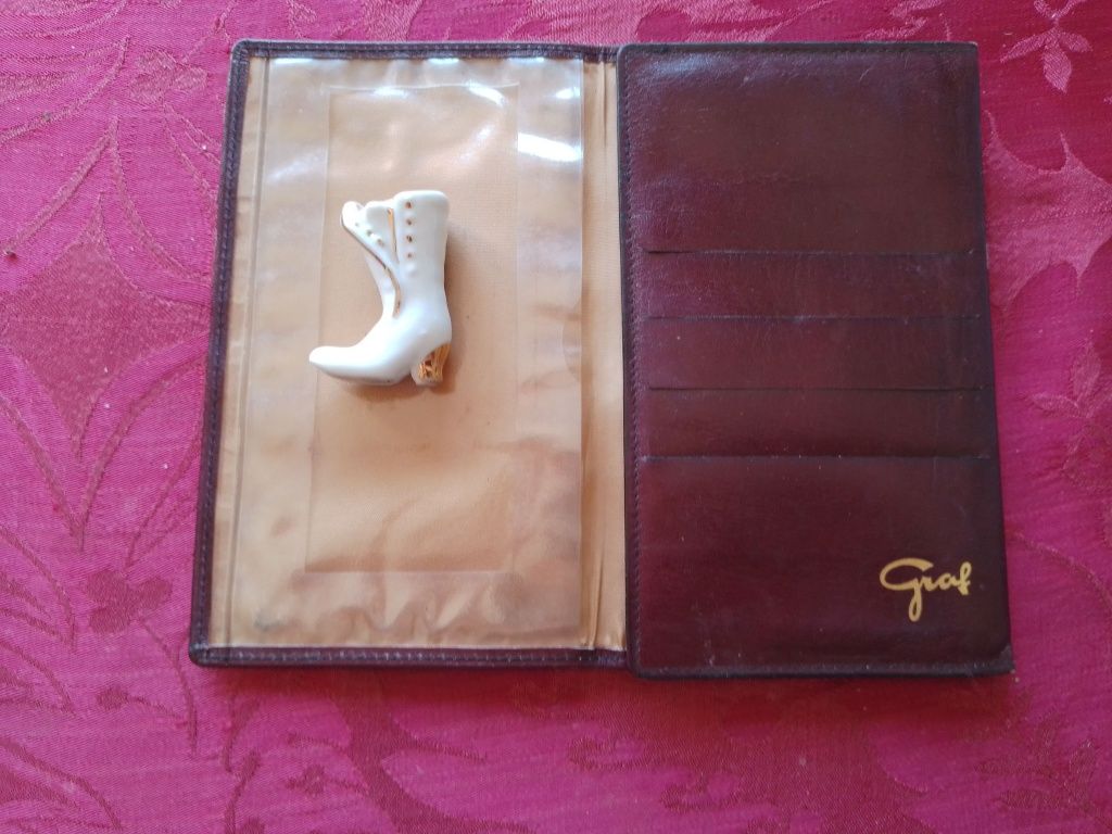 Deseja 1 carteira de classe?Carteira Deluxe Graf-5E-Bota Mini2EDesde2E