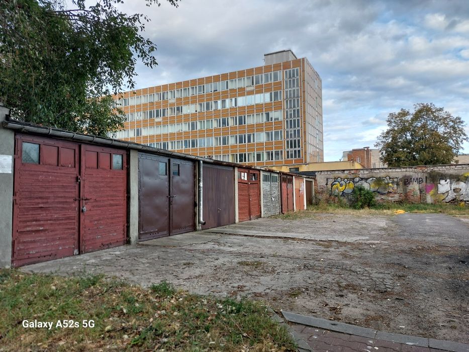 Garaz do wynajecia 16 m2