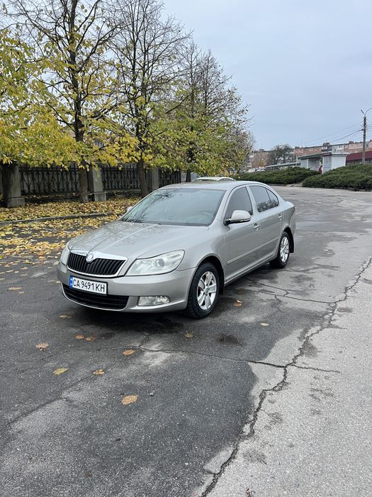 Продам Октавію 1,6 мрі