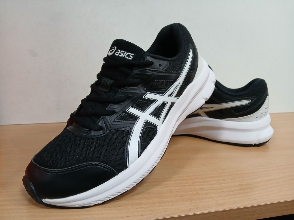 Кроссовки 43-42,5 р/27,5см Asics Jolt