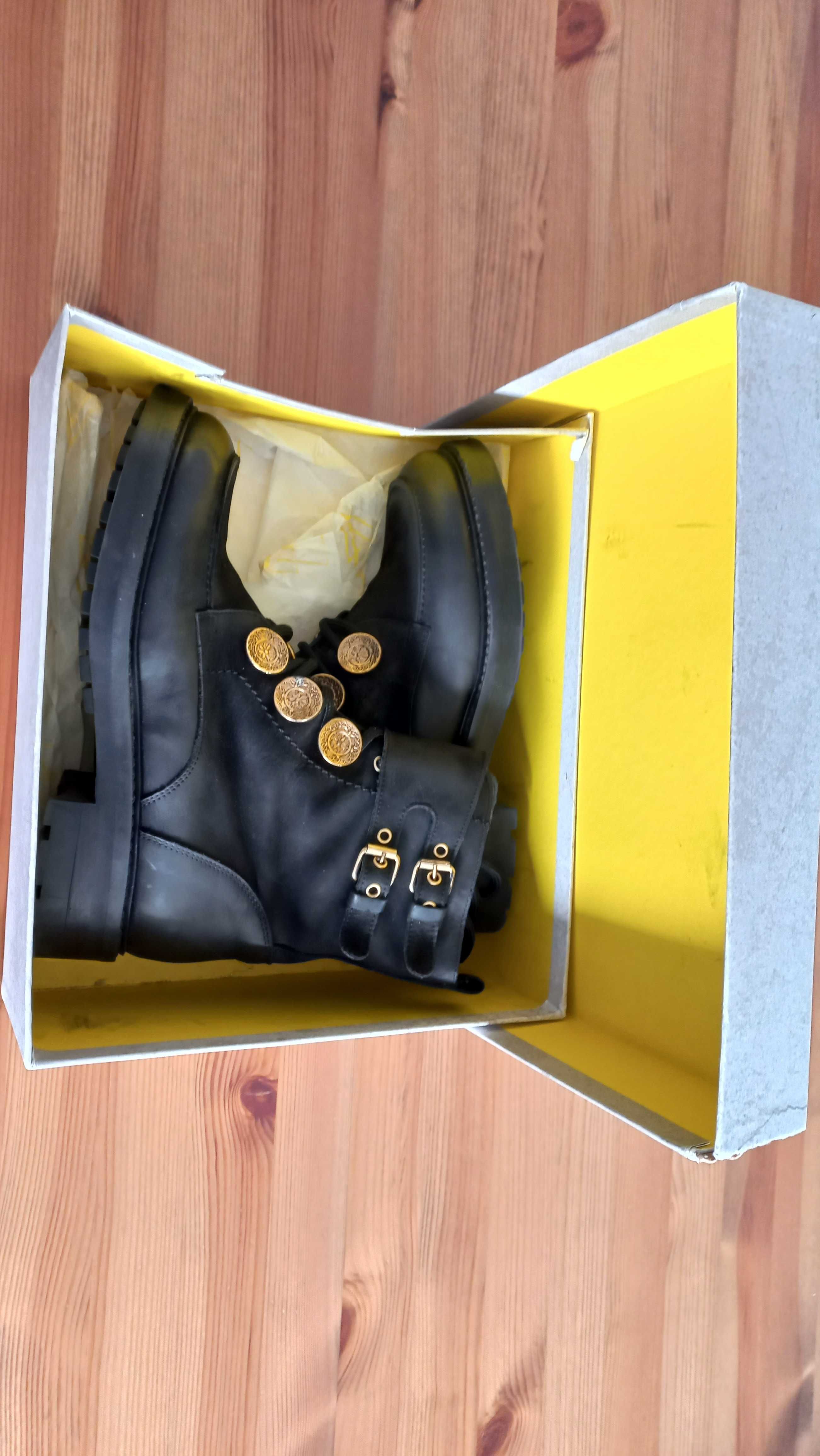Botas de senhora ' Elena Yachi'
