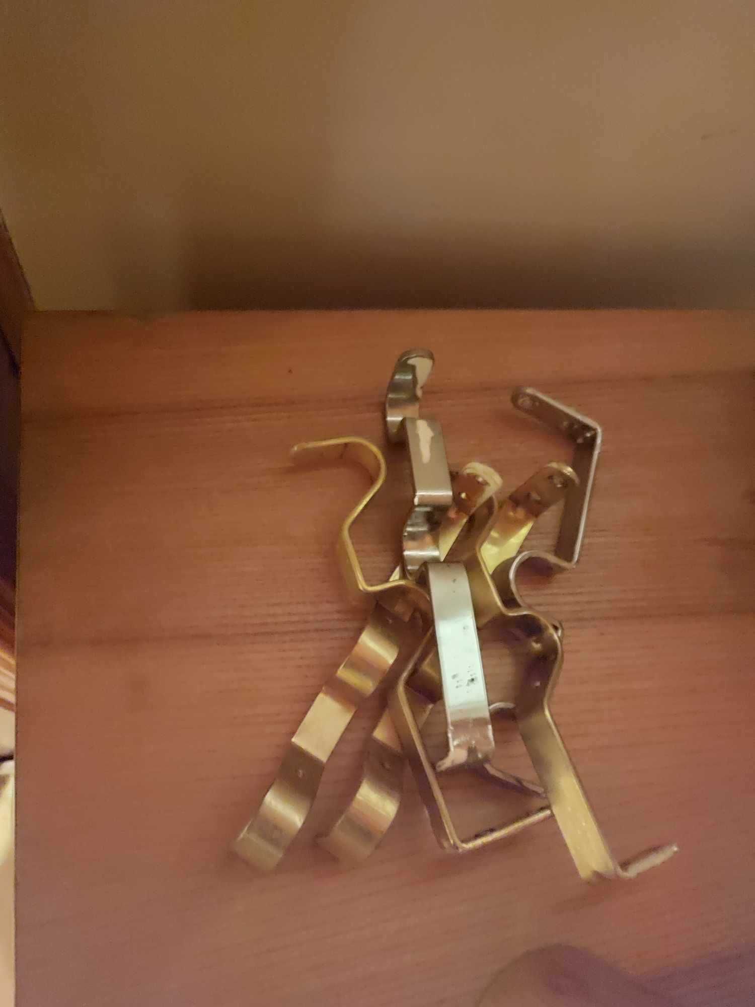 2 x Karnisz miedziany z żabkami i wspornikami kolor złoty