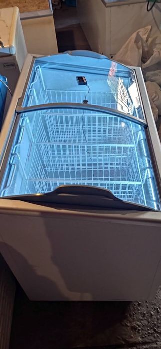 Морозилный ларь 200,300,400,600,800 л.