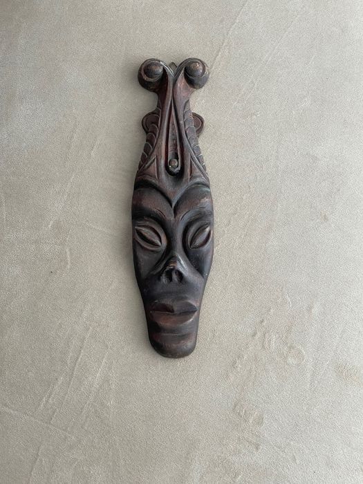 Afrykańska drewniana maska