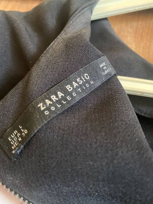 Czarna prosta tunika z krótkim rękawem Zara Basic