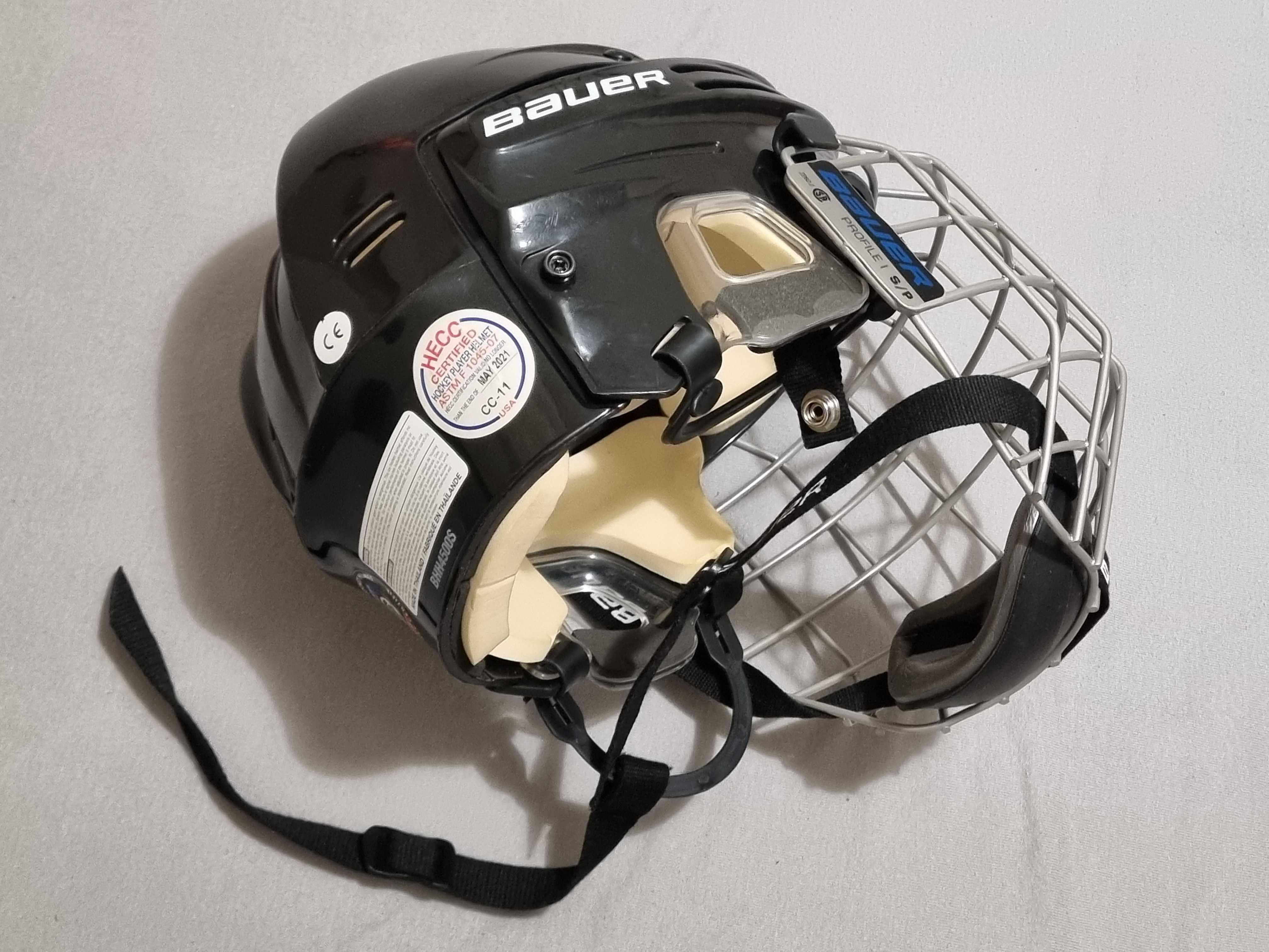 Kask hokejowy Bauer 4500 (rozm. S) z kratownicą Bauer Profile I FM