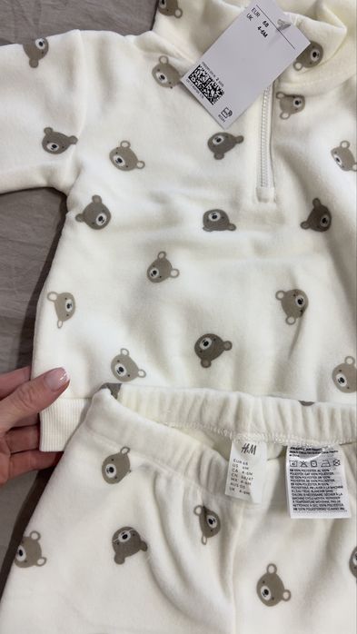 Дитячий флісовий костюмчик H&M 68 розмір з носочками
