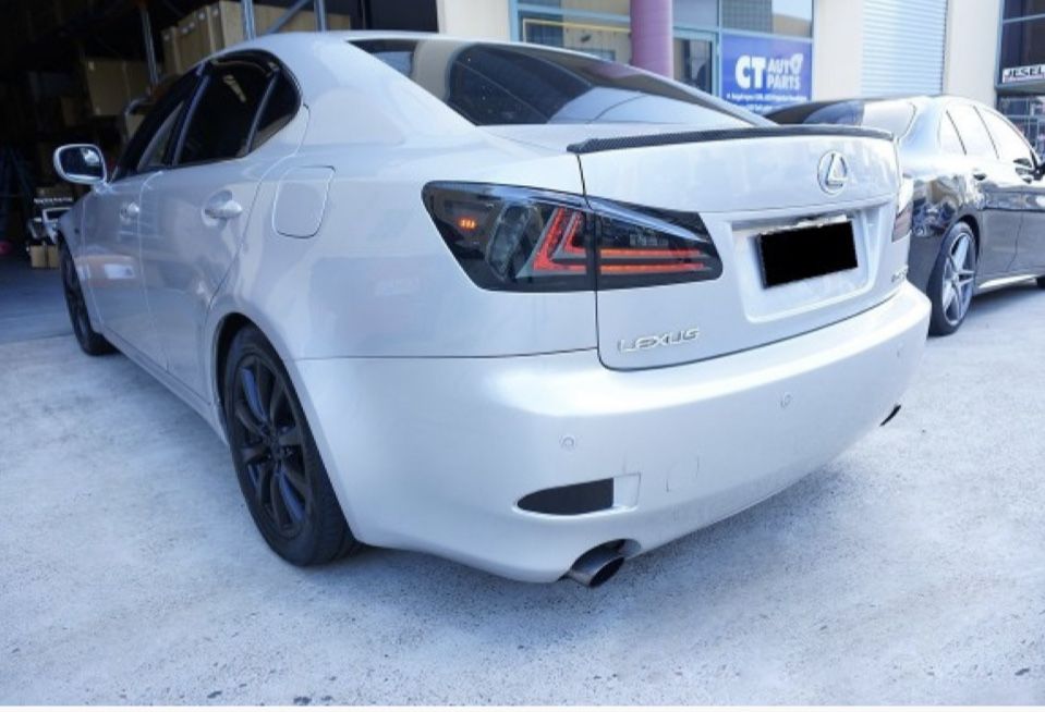 Задние фонари стопы Lexus IS 2006-2012 дымчатые оптика Артикул 7102
