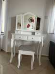 Toaletka z lustrem + taboret gratis
