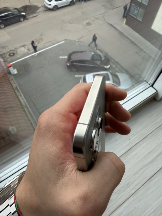 iPhone 15 Pro Max 1TB Natural Titanium Neverlock