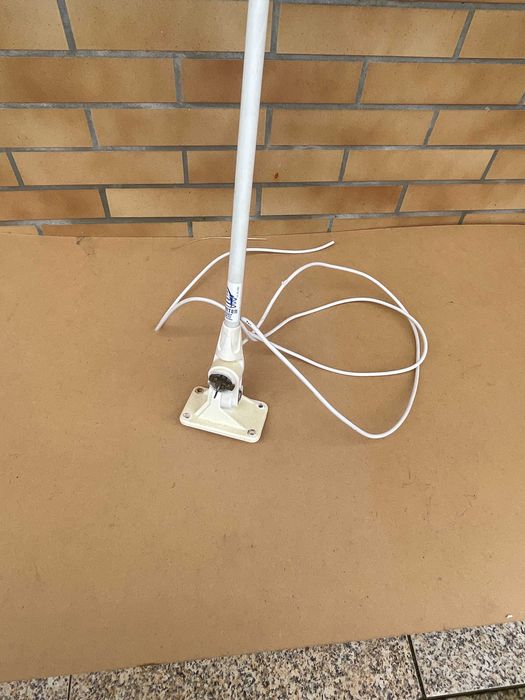 Radio VHF Navicom RT750