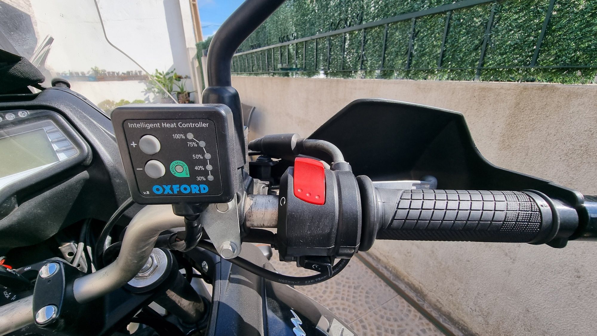 SUZUKI  V Strom 650