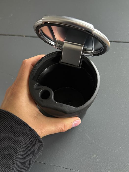 Popielniczka do samochodu Audi