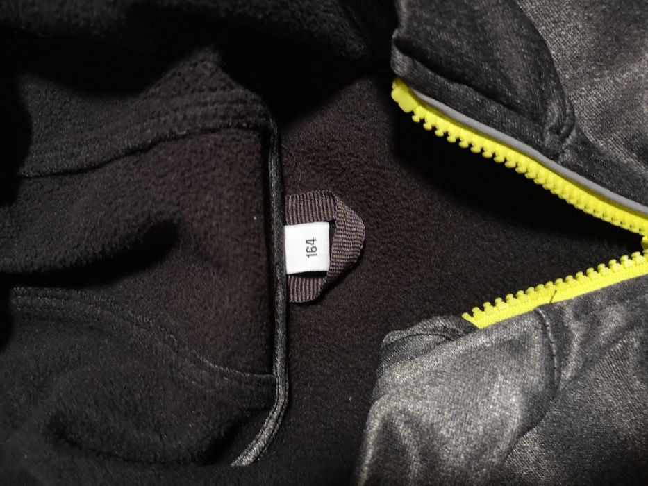 Sprzedam kurtkę młodzieżowa Softschell