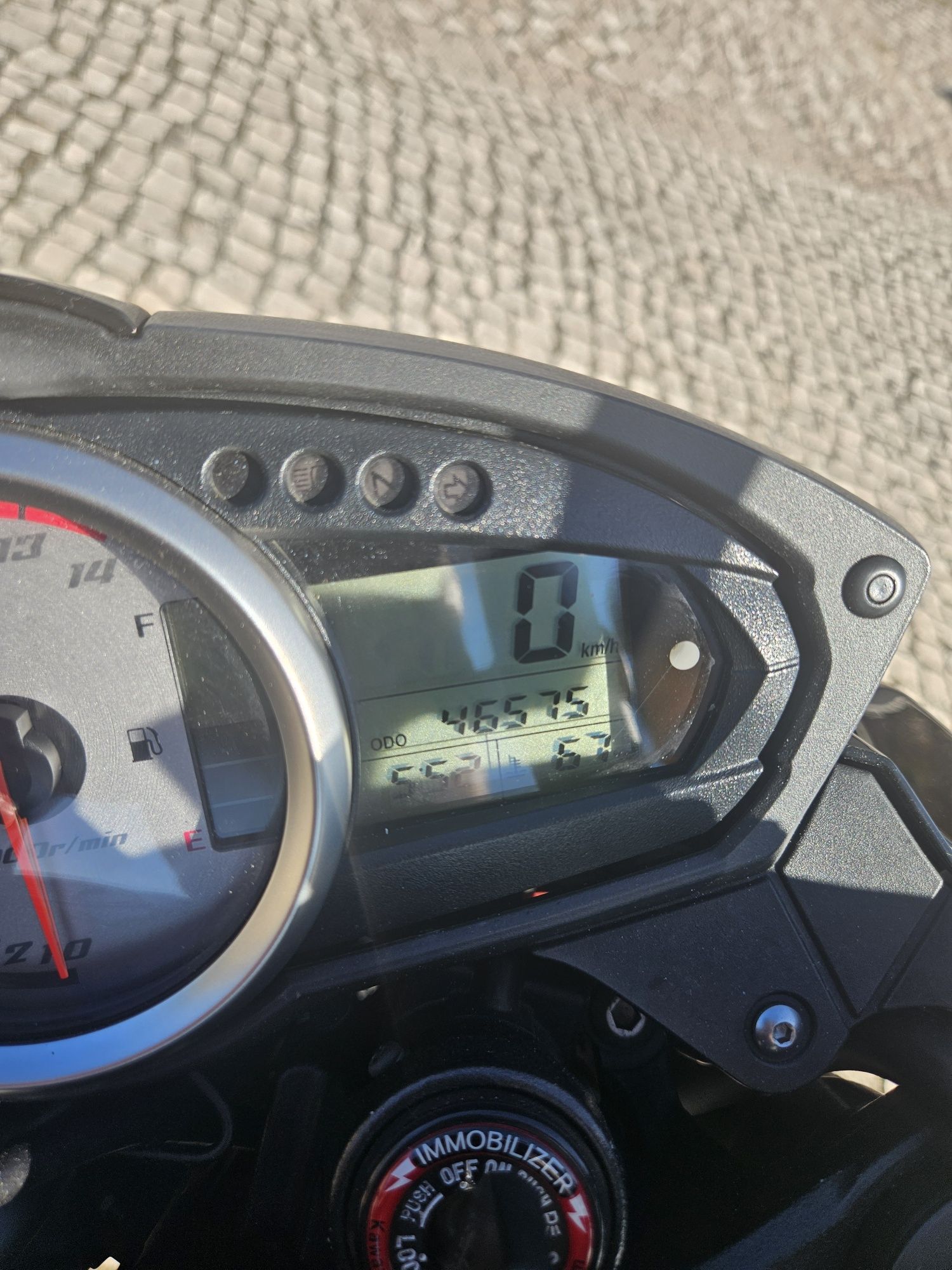 Vendo Kawasaki Z750