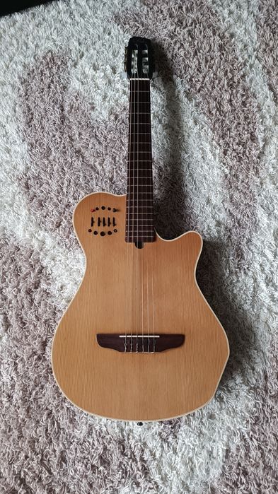 Godin Multiac Grand Concert