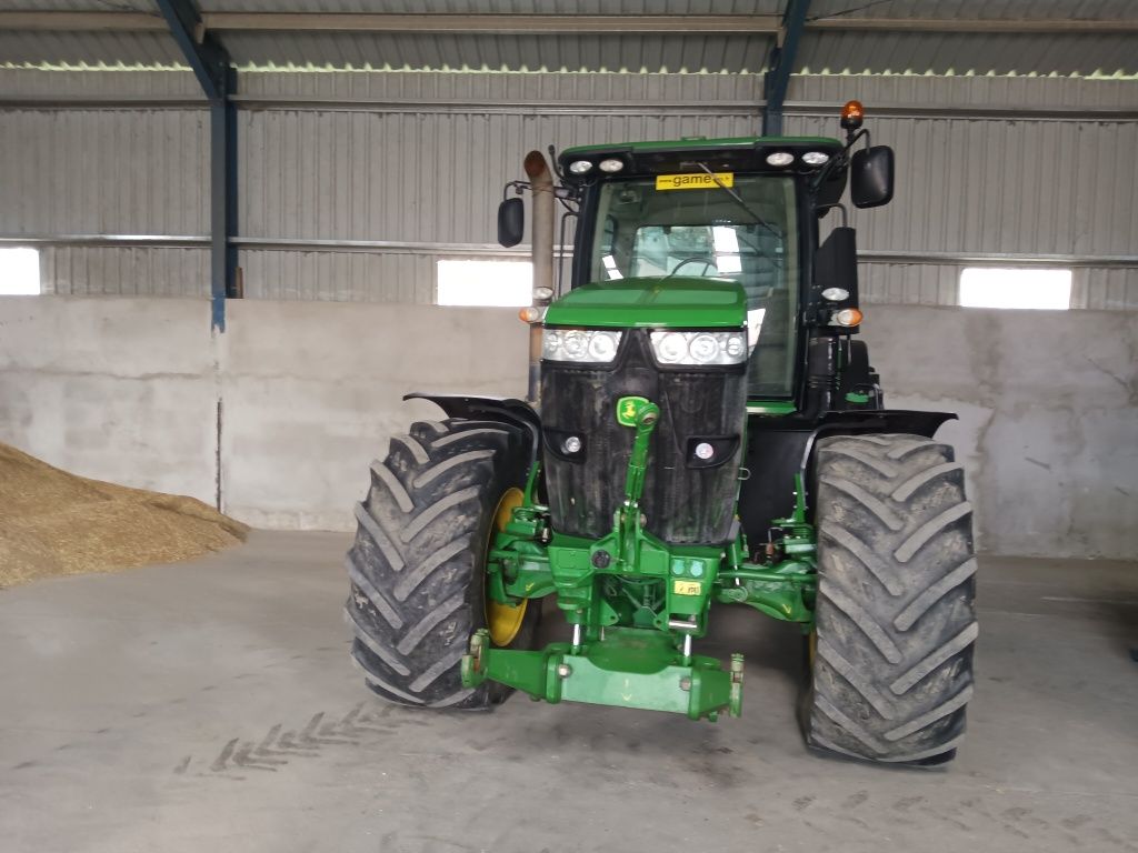 John Deere 7215 R 7930