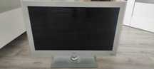 Witam do sprzedania mam telewizor LCD firmy TCL 32 CALE WRAZ Z PILOTEM