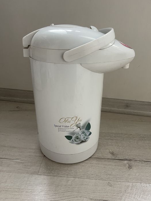 електричний термос