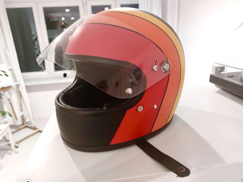 Nowy kask DMD Rocket Fuoco L