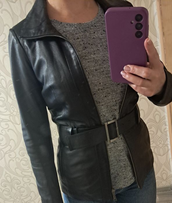 Куртка кожана фирми ARES