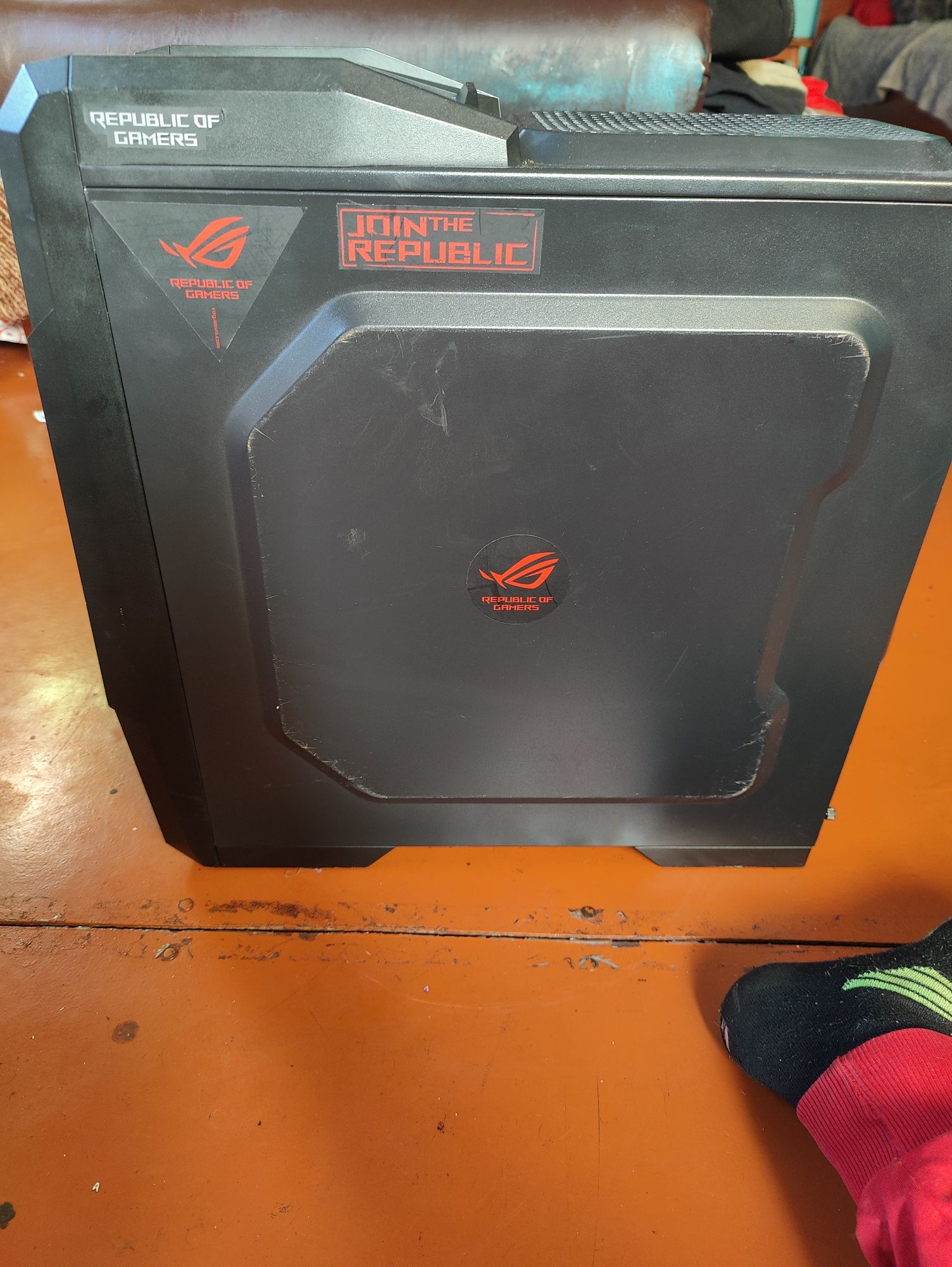 Игровой 6-ти ядерный пк 32 Гб озу RX 470 8GB