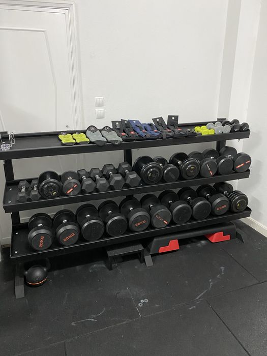 Suportes de Halteres, Kettlebells, bolas, bolas medicinais.etc