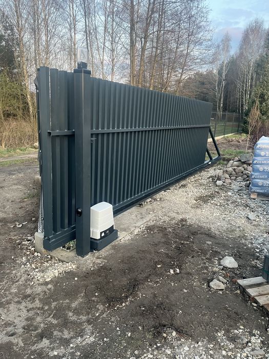 Instalacja i serwis napędów do bram, domofonów i wideodomofonów