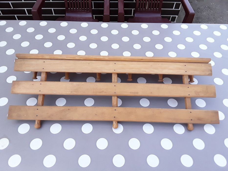 Wieszak ścienny drewniany