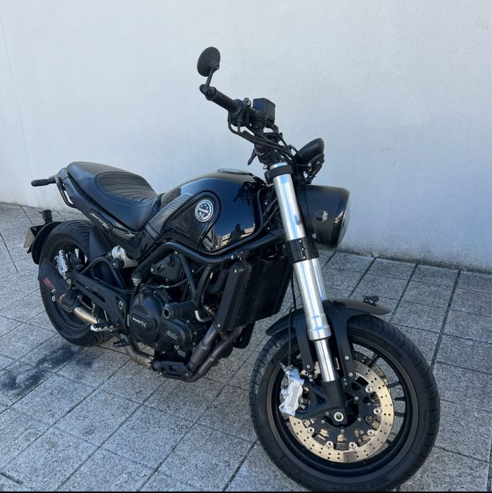 Benelli Leoncino 500 ano 2022