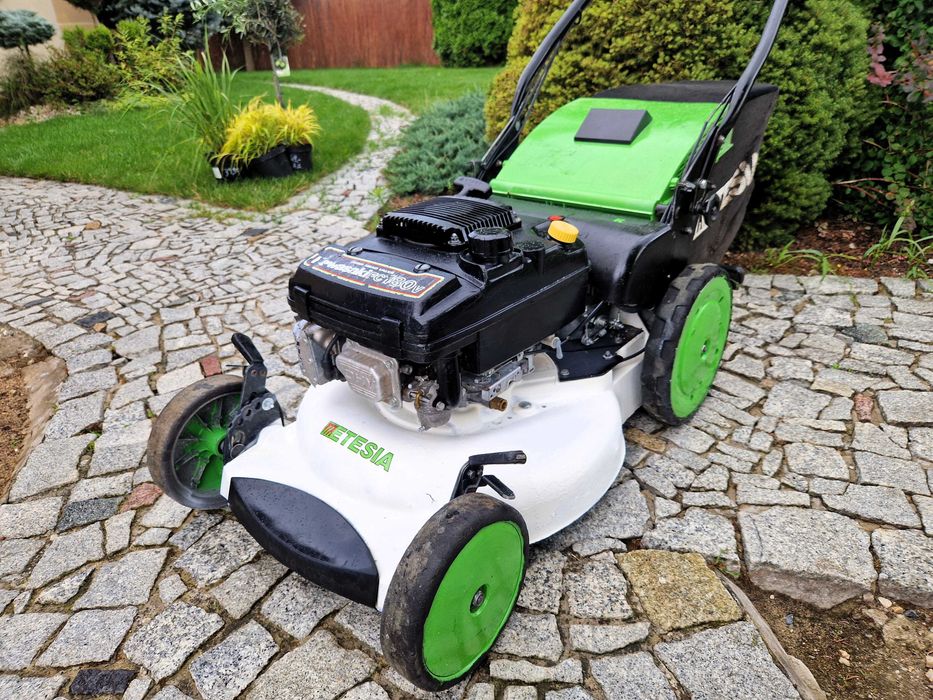 Kosiarka spalinowa ETESIA 6KM KAWASAKI bieg do tyłu napęd -PROFESJONAL