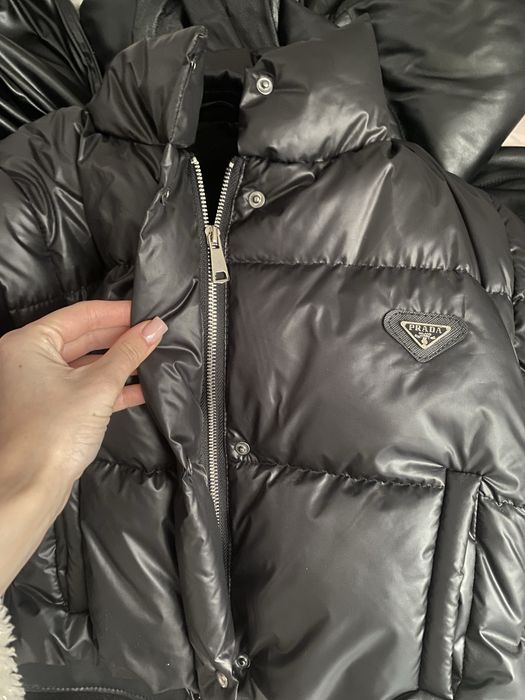 Пуховик prada куртка з поясом коротка трансформер желет з поясом бренд