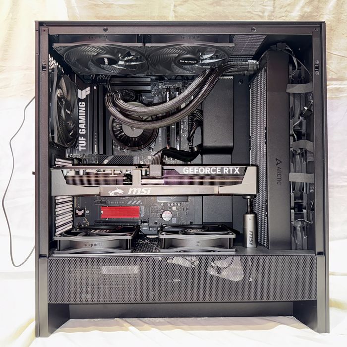 Komputer ryzen 7 9800x3d RTX 5080 64GB DDR5 2TB SSD AIO nowy