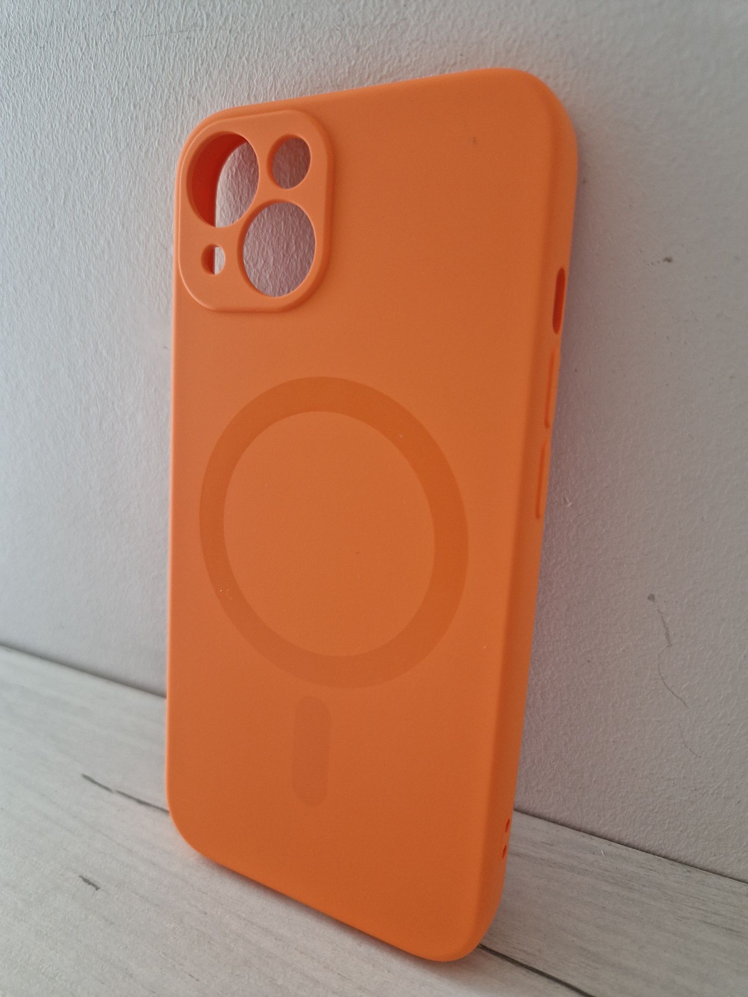 TEL PROTECT MagSilicone Case do Iphone 13 Pomarańczowy