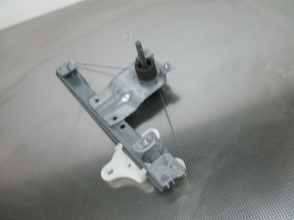Elevador vidros trás esquerdo RENAULT Clio IV (BH_)