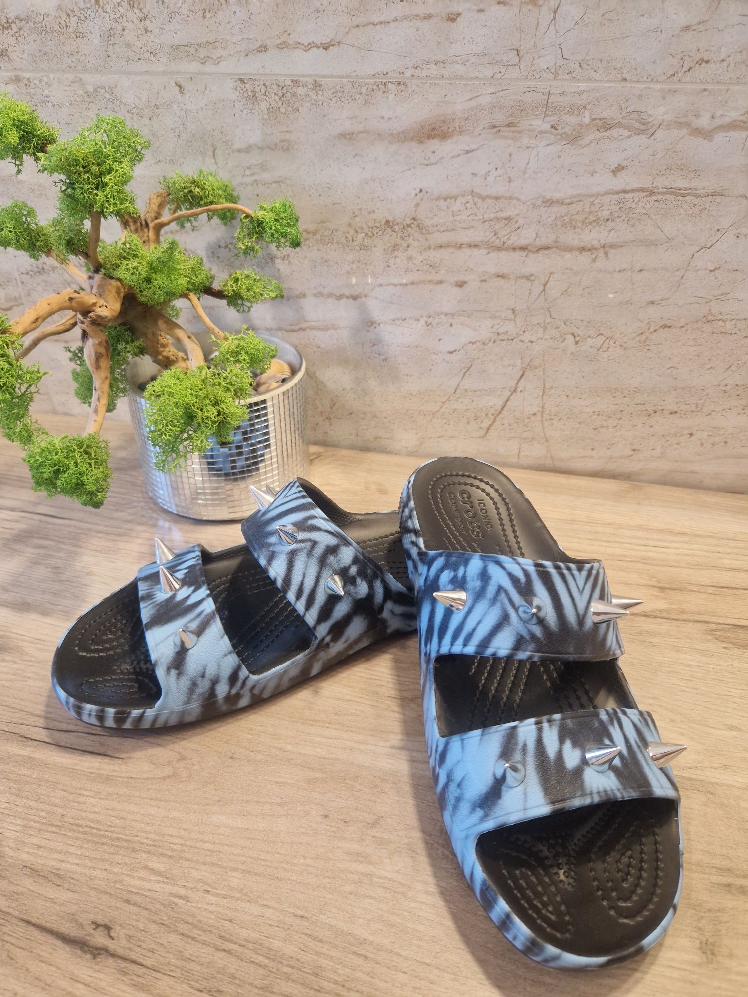Crocs Klapki Classic Rebel Sandal r. 39 - 40 , 26,5 cm nowe