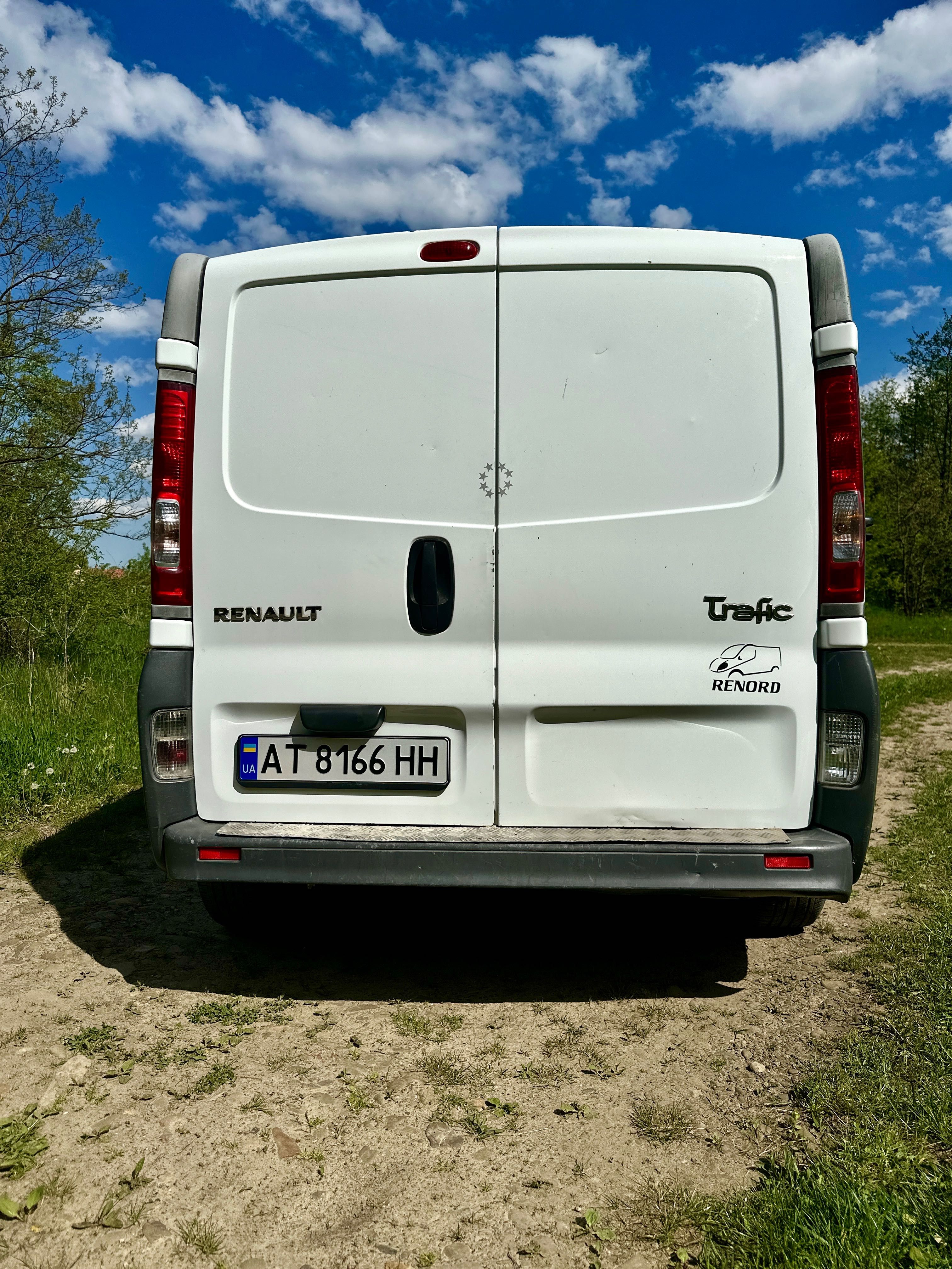 Продам Renault Trafic