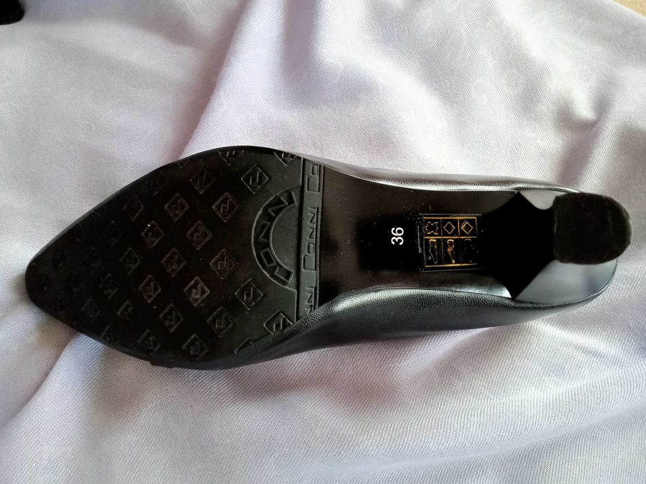 Туфлі з натуральної шкіри