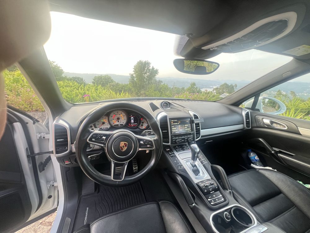 Porsche Cayenne com 40000kms